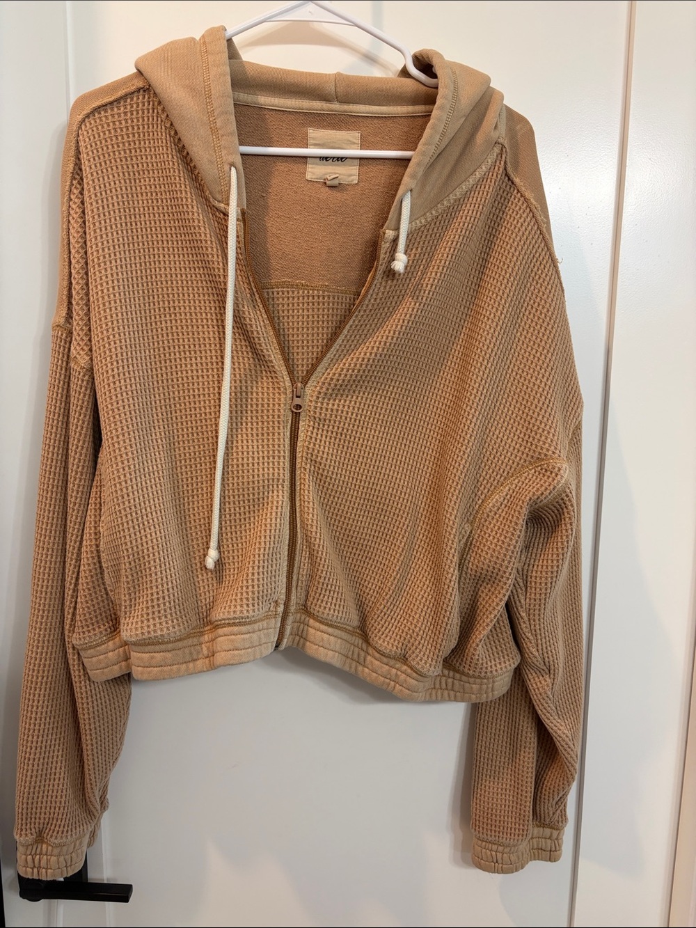 aerie Cropped Waffle Hoodie in Camel